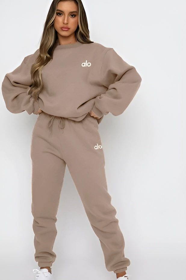 Womens Signature Lounge Set ALO Comfort Wear