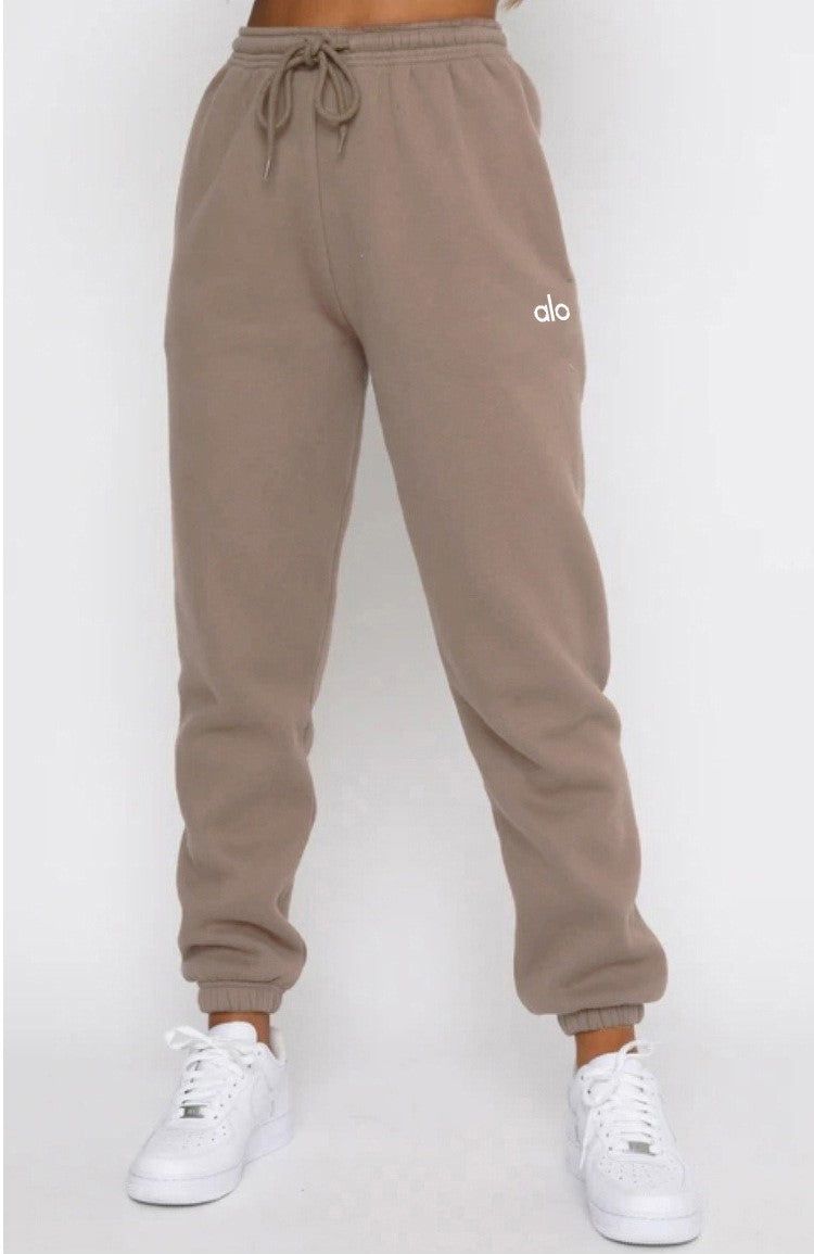 Womens Signature Lounge Set ALO Comfort Wear